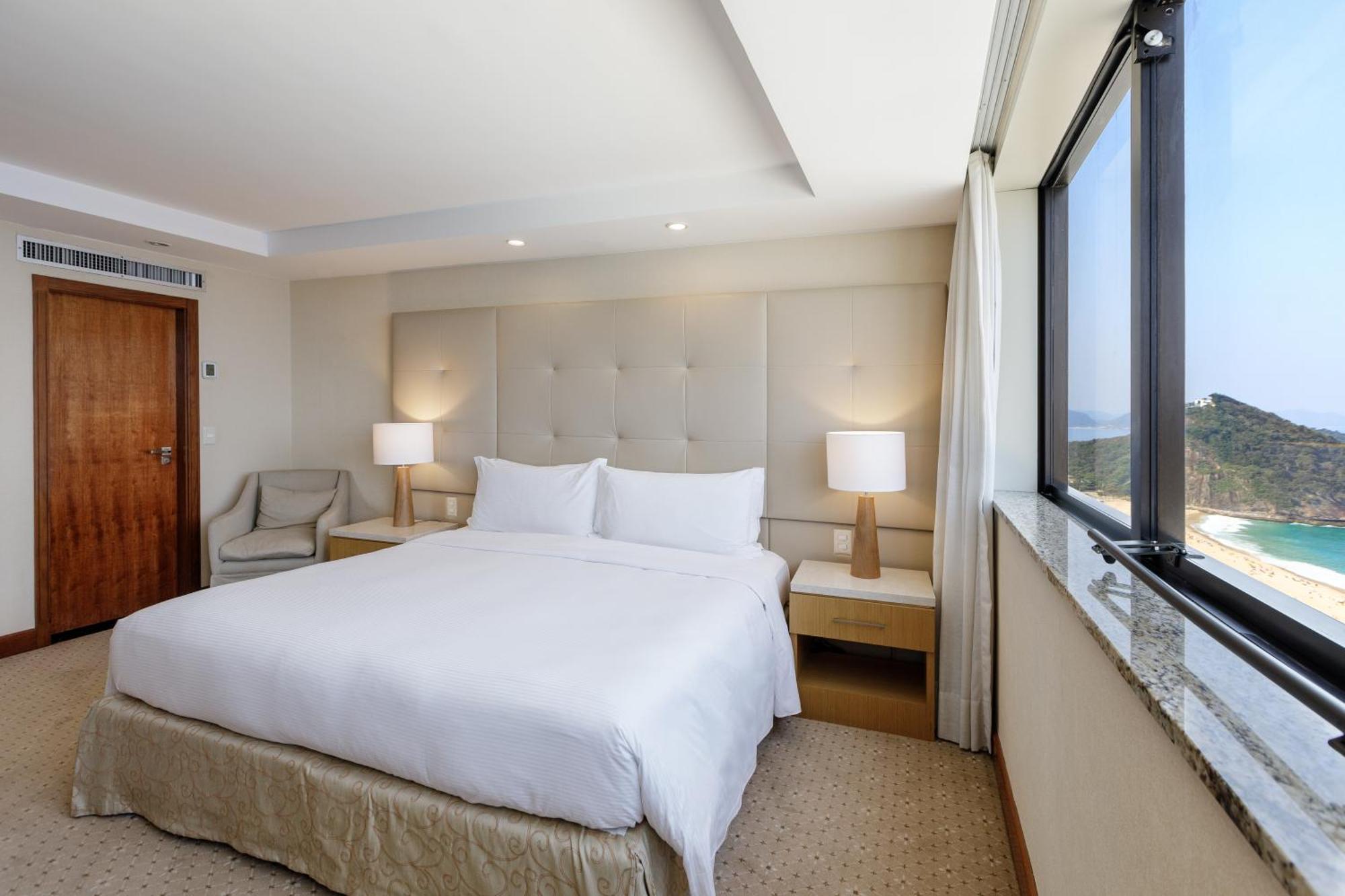 Executive One-Bedroom King Suite Ocean Front